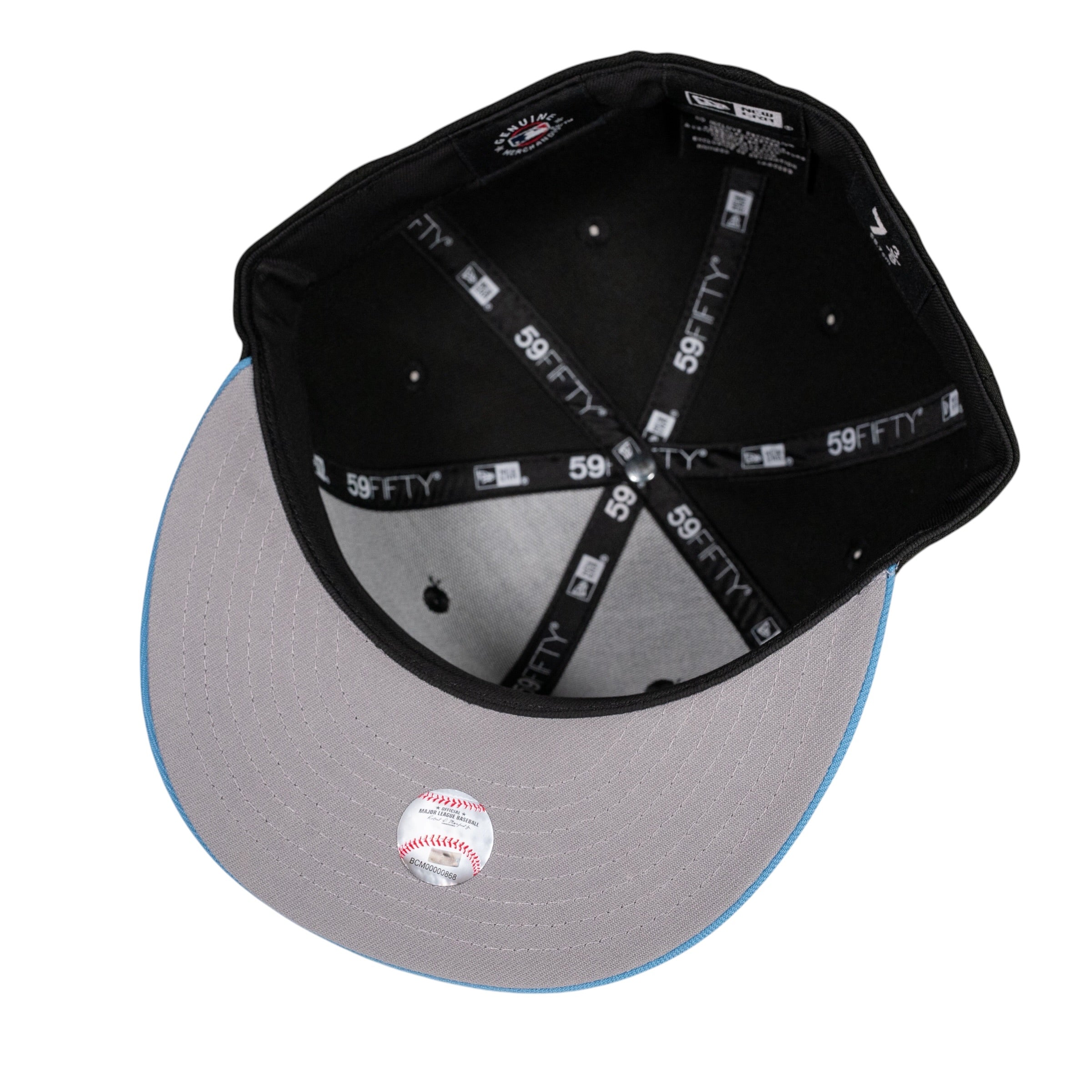 Chicago Cubs Bear Guitar Fitted Hat