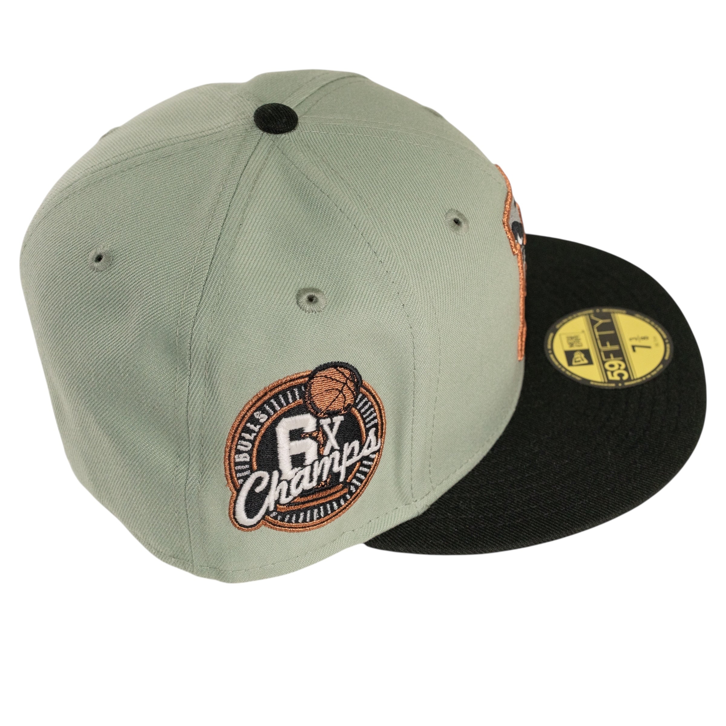 Chicago Bulls 6X Champs On-Line Exclusive New Era Fitted Hat